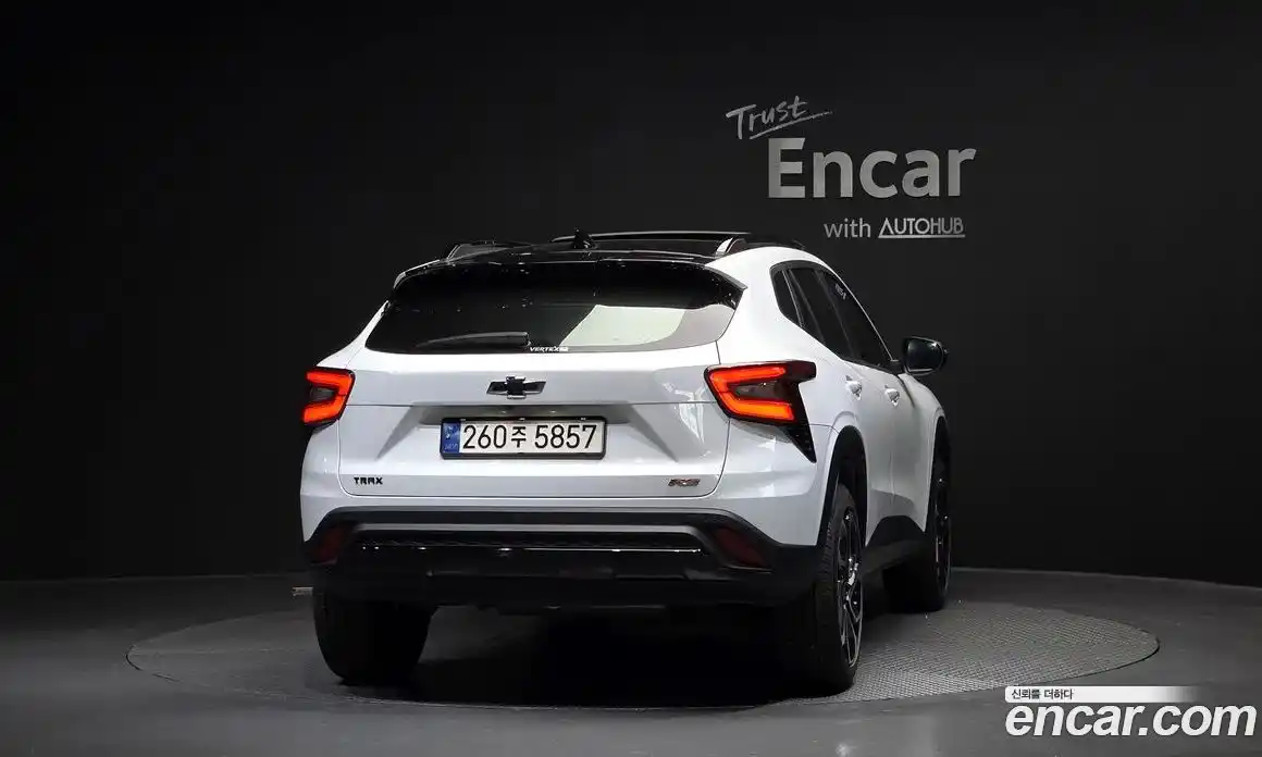 Chevrolet Trax 2023 1.2 гидро, фото 4