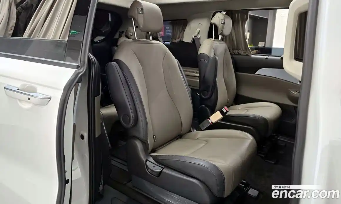 Kia Carnival 2024 3.5 автомат (гидро), фото 17
