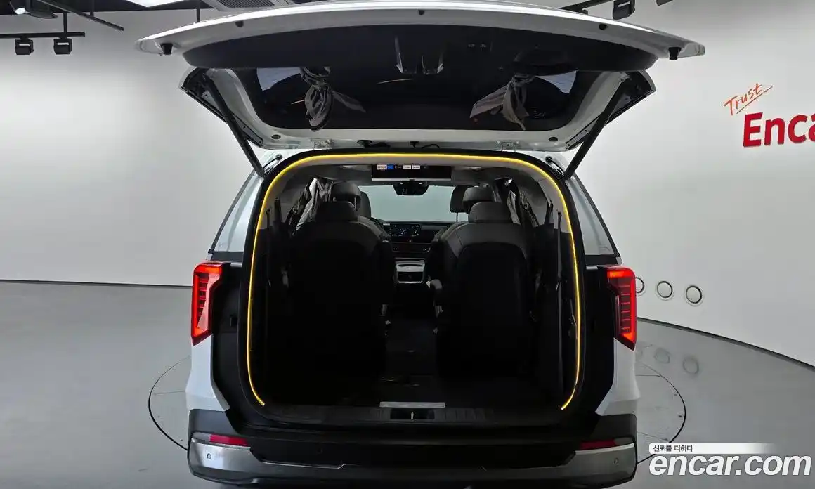 Kia Carnival 2024 3.5 автомат (гидро), фото 24