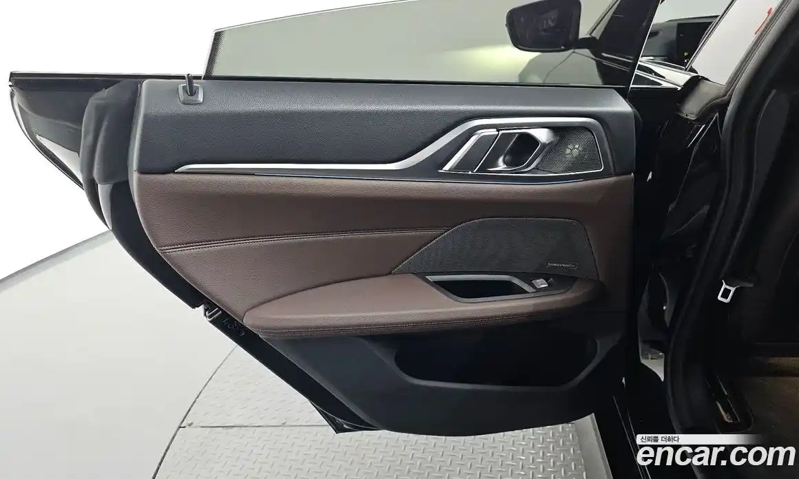 BMW i4 2024 0.2 гидро, фото 15