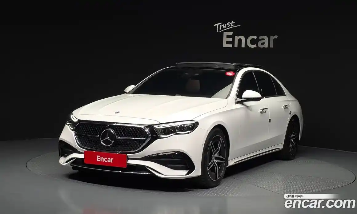 Mercedes-Benz E-Class 2025 2.0 гидро, фото 1