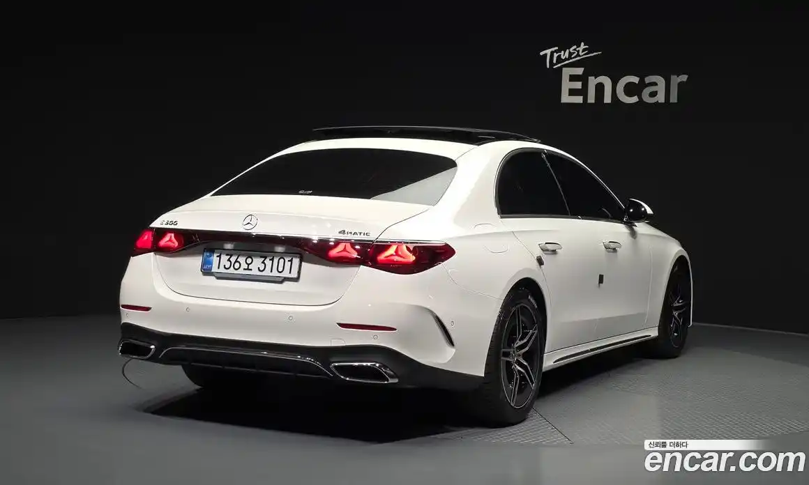 Mercedes-Benz E-Class 2025 2.0 гидро, фото 2