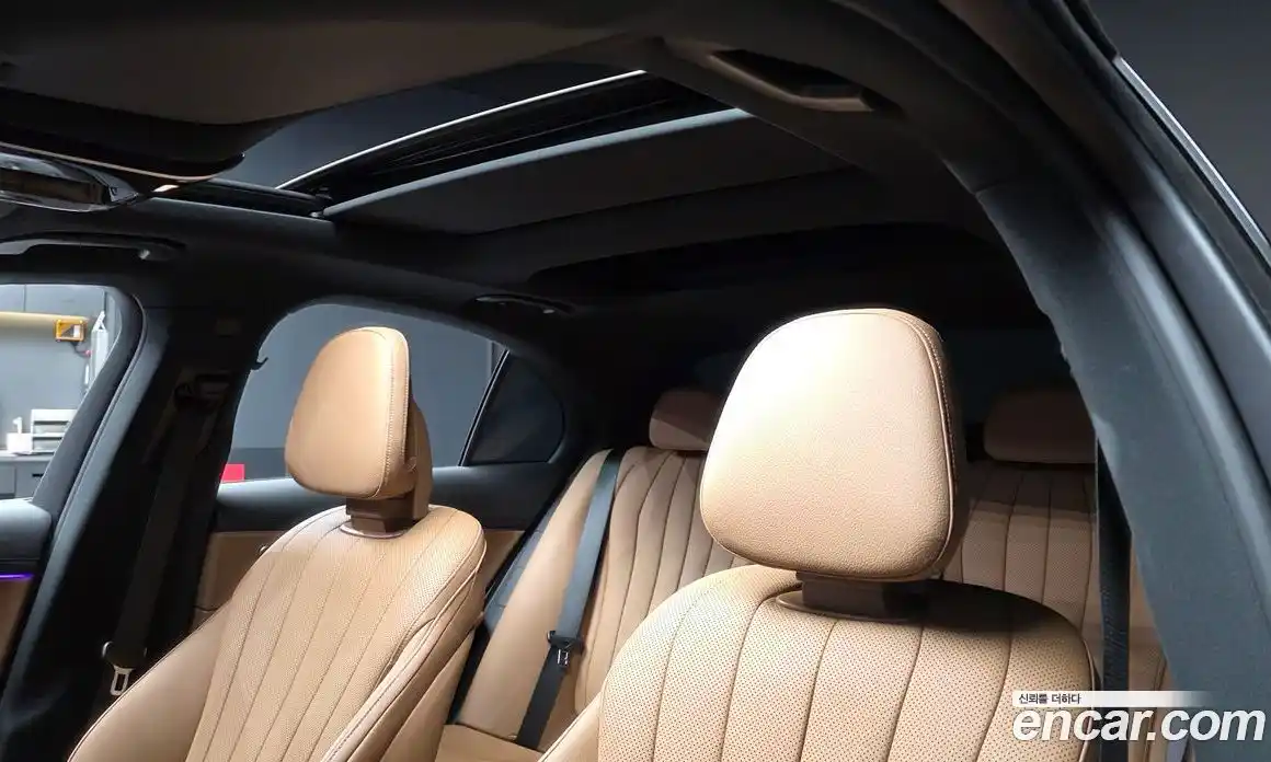Mercedes-Benz E-Class 2025 2.0 гидро, фото 24