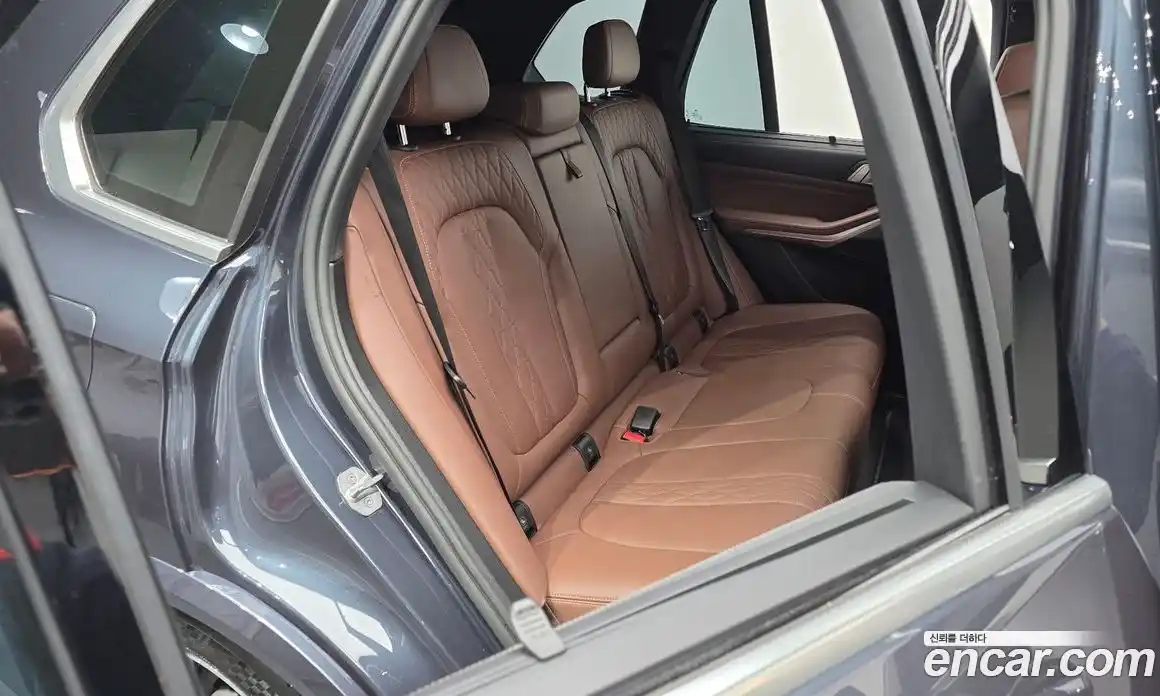 BMW X5 2022 3.0 автомат (гидро), фото 17