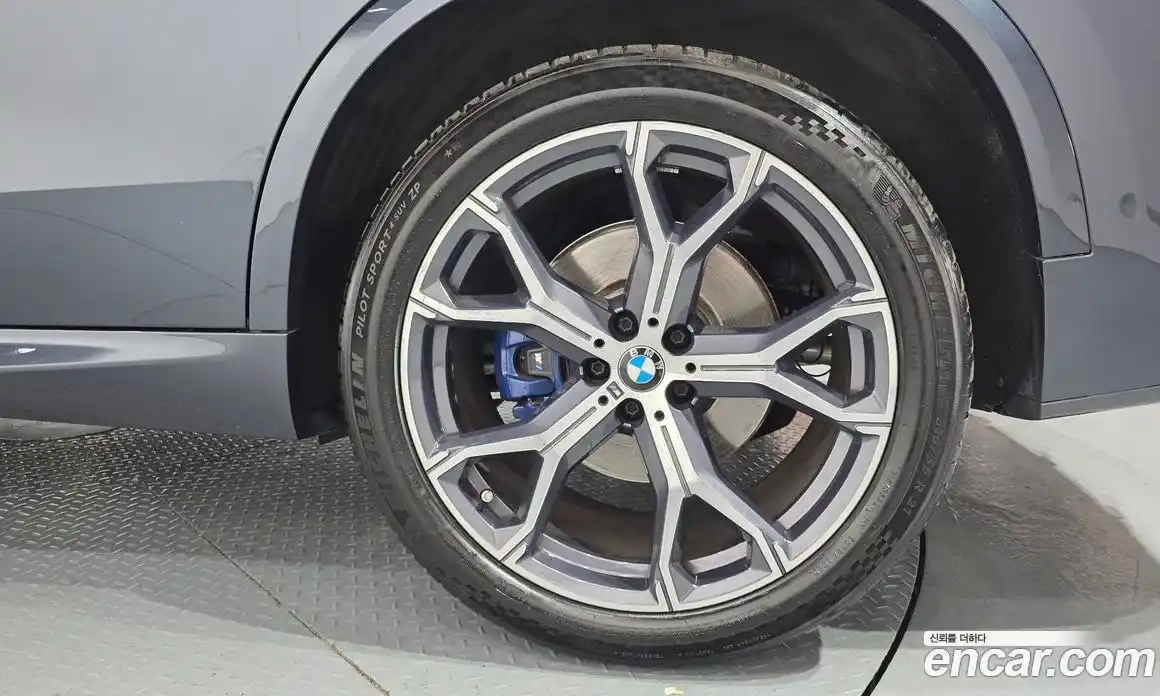 BMW X5 2022 3.0 автомат (гидро), фото 7