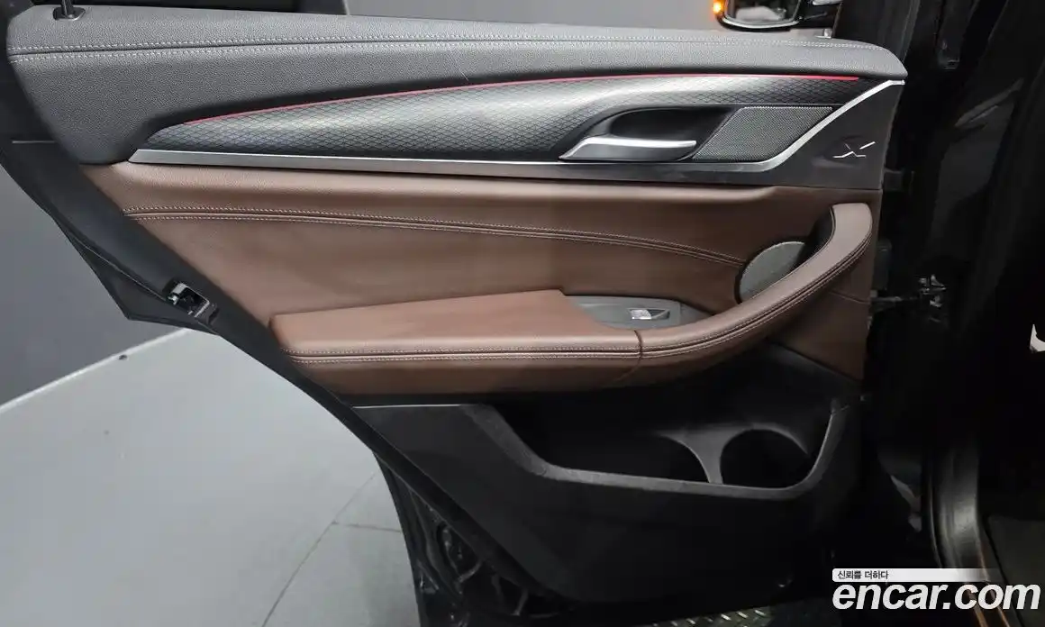 BMW X4 2023 2.0 гидро, фото 15