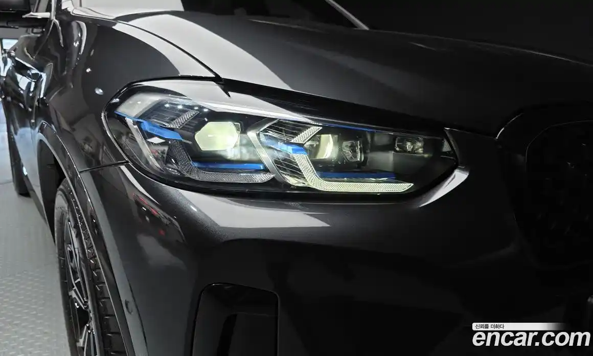 BMW X4 2023 2.0 гидро, фото 8