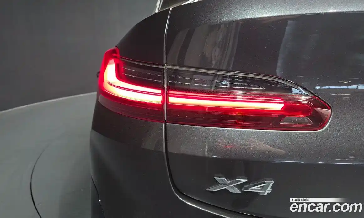 BMW X4 2023 2.0 гидро, фото 9