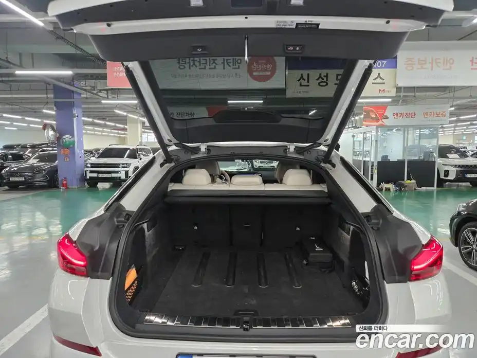 BMW X6 2025 3.0 автомат (гидро), фото 17