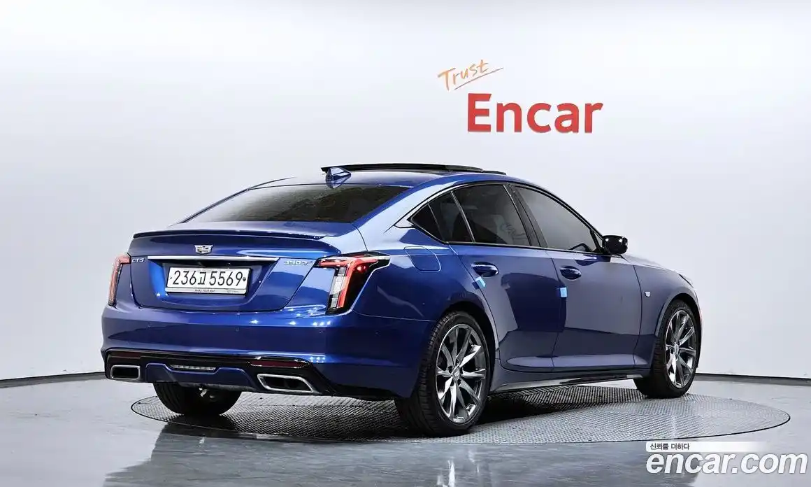 Cadillac CT5 2020 2.0 гидро, фото 2