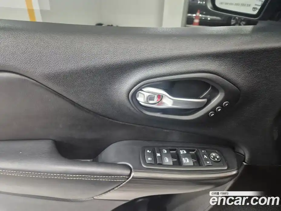 Jeep Cherokee 2015 3.0 автомат (гидро), фото 9