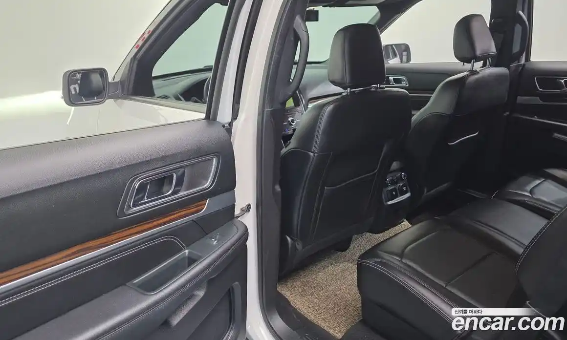 Ford Explorer 2019 2.3 автомат (гидро), фото 18