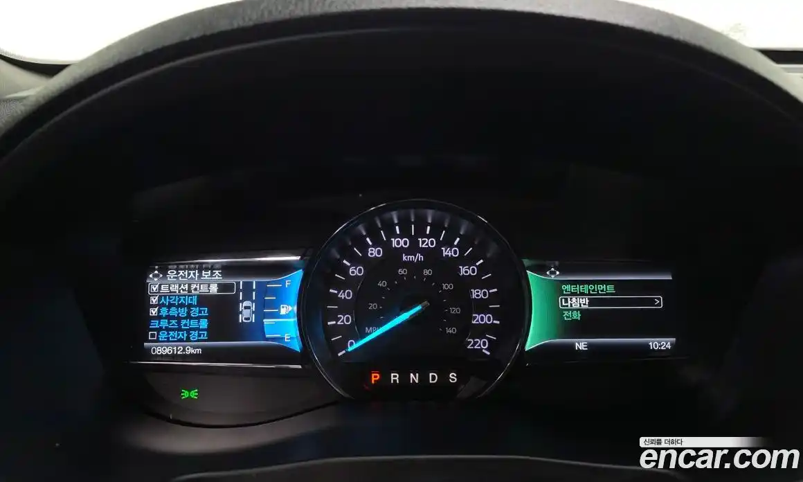 Ford Explorer 2019 2.3 автомат (гидро), фото 8