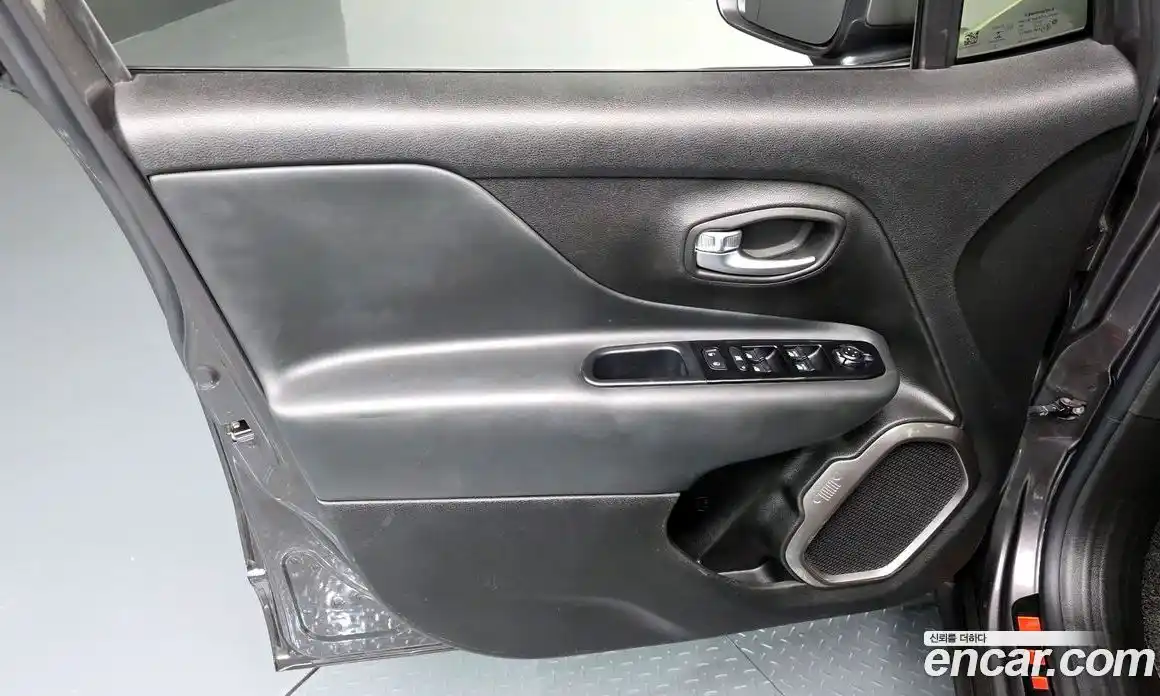 Jeep Renegade 2020 2.4 автомат (гидро), фото 14