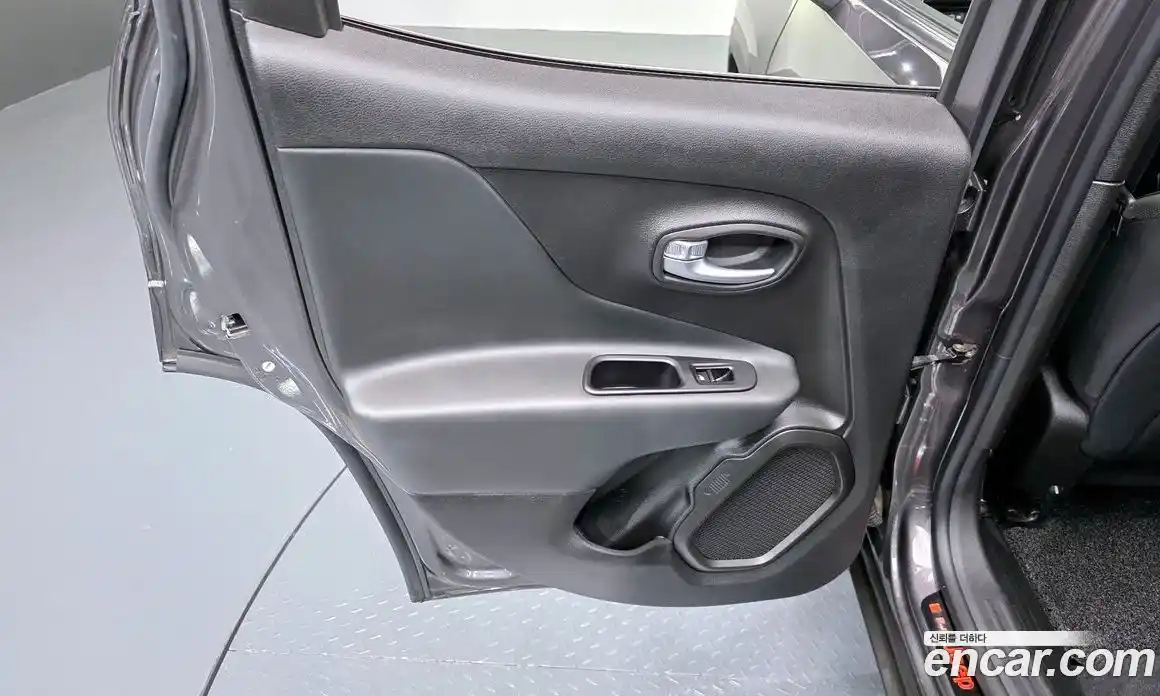 Jeep Renegade 2020 2.4 автомат (гидро), фото 15