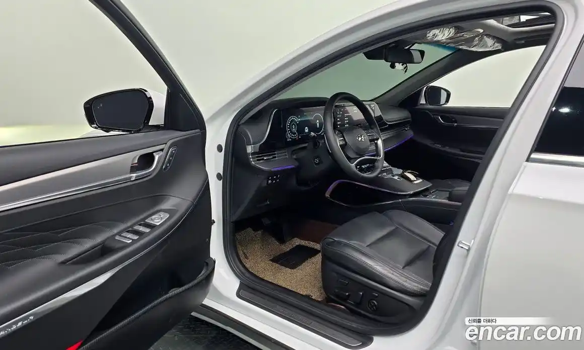 Hyundai Grandeur 2022 3.3 автомат (гидро), фото 17