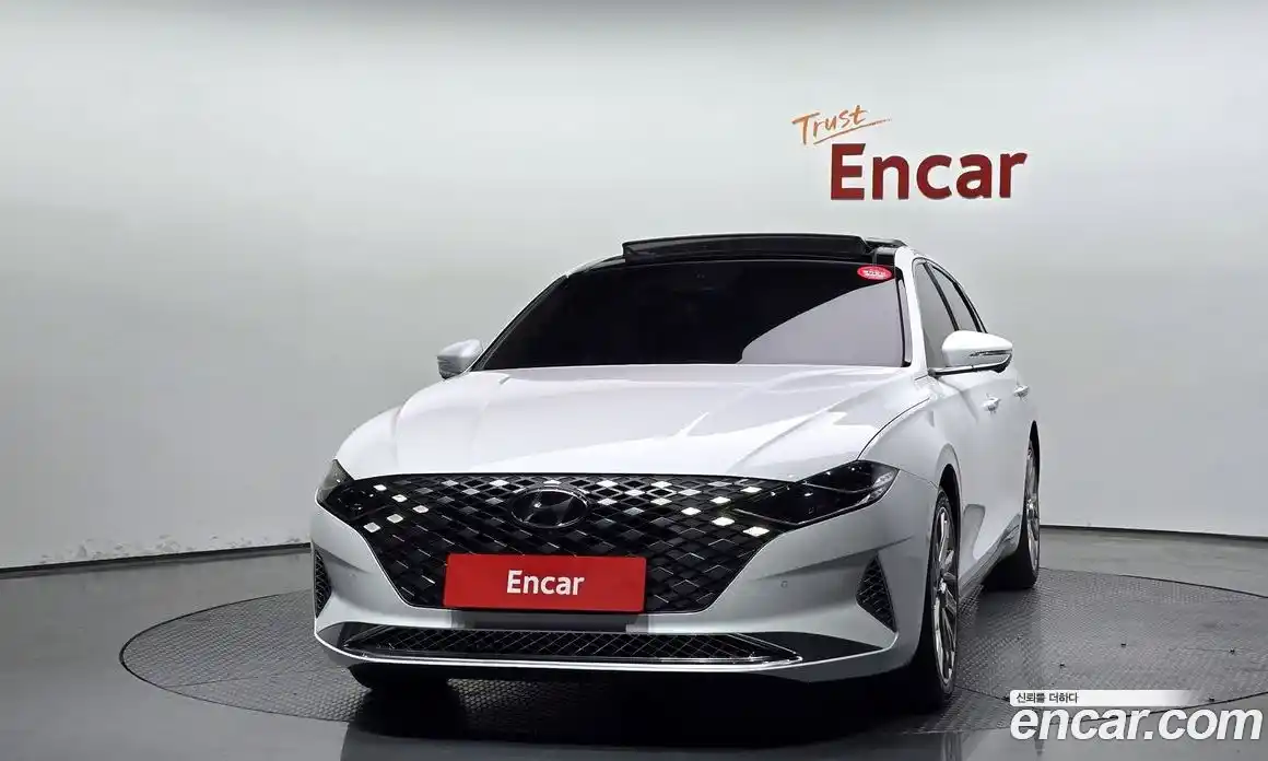 Hyundai Grandeur 2022 3.3 автомат (гидро), фото 3
