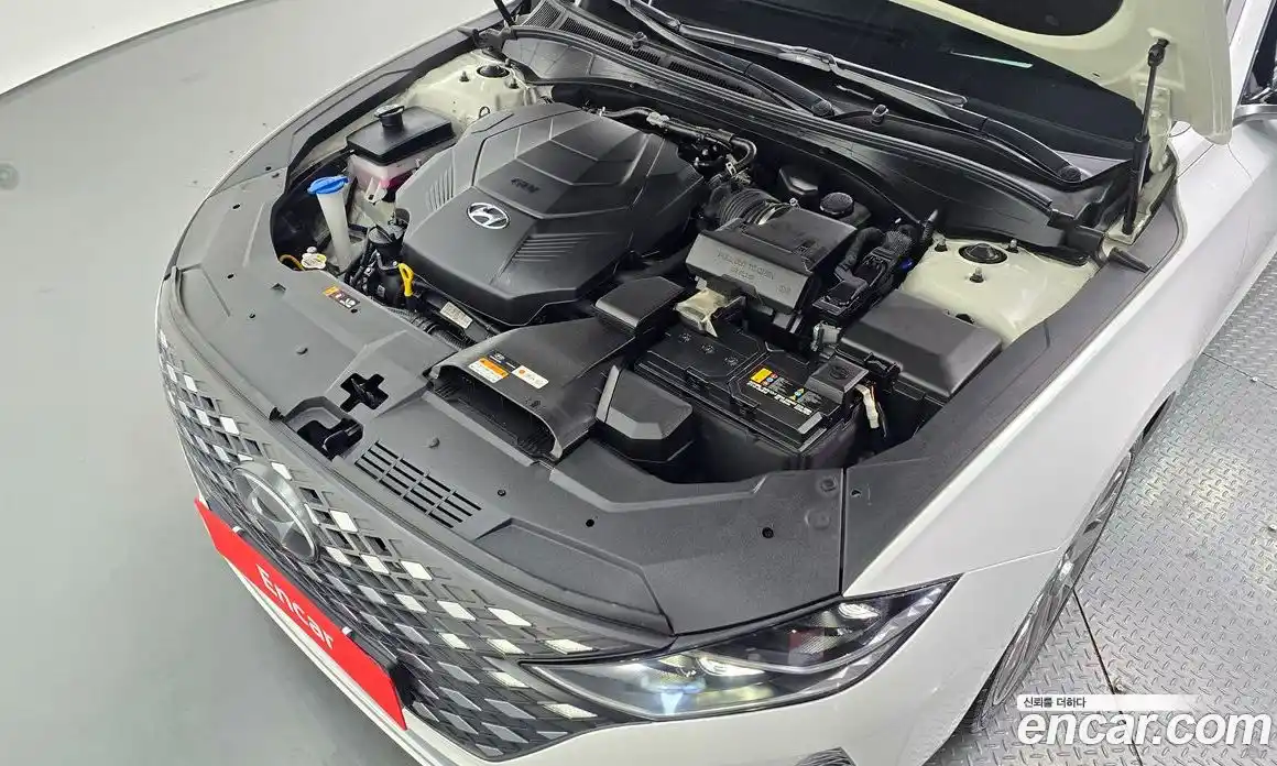Hyundai Grandeur 2022 3.3 автомат (гидро), фото 6
