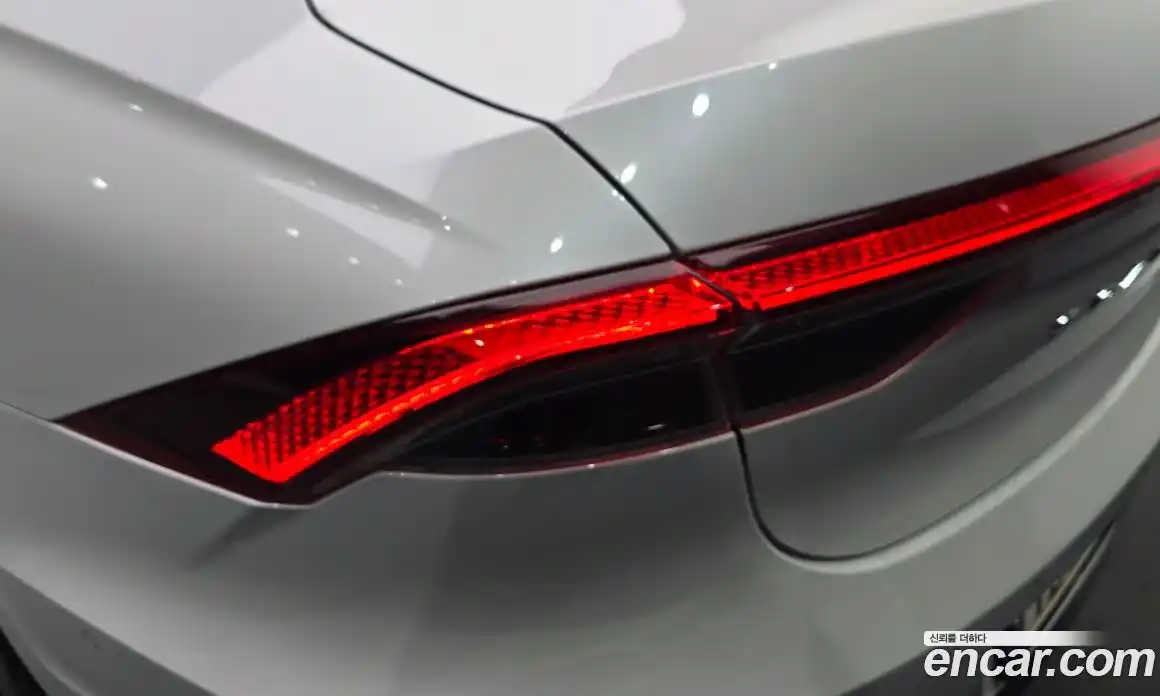 Hyundai Grandeur 2022 3.3 автомат (гидро), фото 9