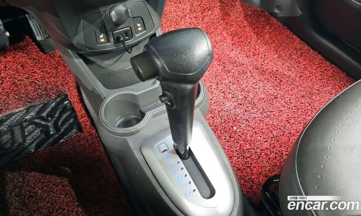Chevrolet Spark 2015 1.0 автомат (гидро), фото 12