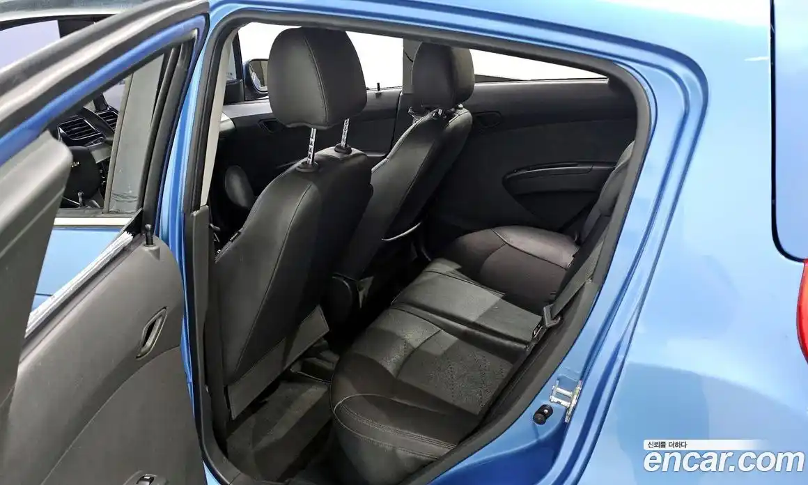 Chevrolet Spark 2015 1.0 автомат (гидро), фото 16