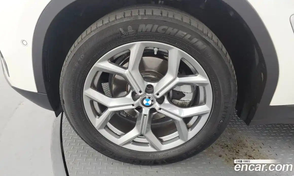 BMW X4 2024 2.0 гидро, фото 5