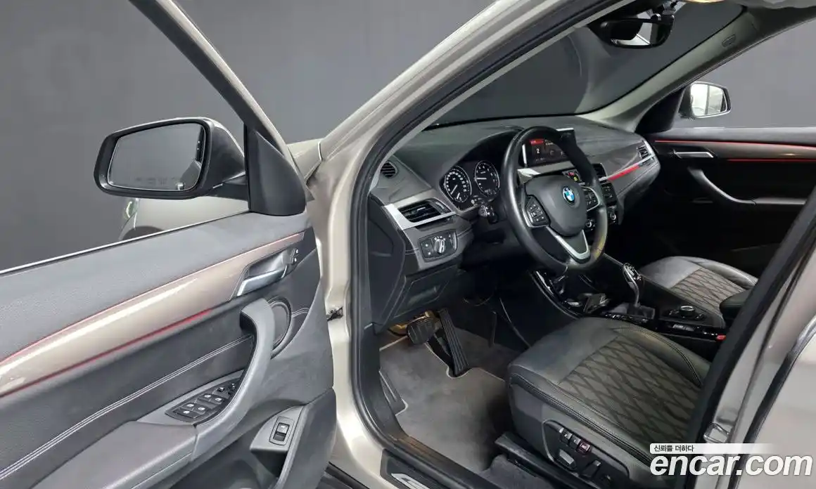 BMW X1 2021 2.0 гидро, фото 13