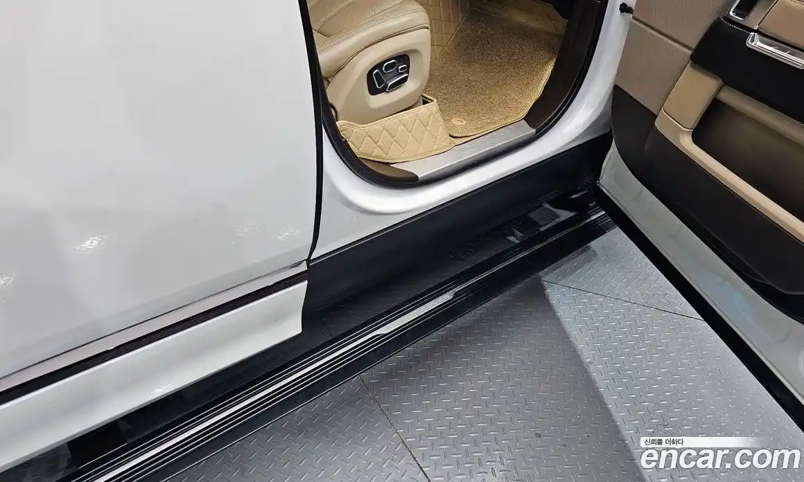 Land Rover Range Rover 2015 4.4 автомат (гидро), фото 19