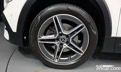 Mercedes-Benz GLB-Class 2023 2.0 гидро, миниатюра 5