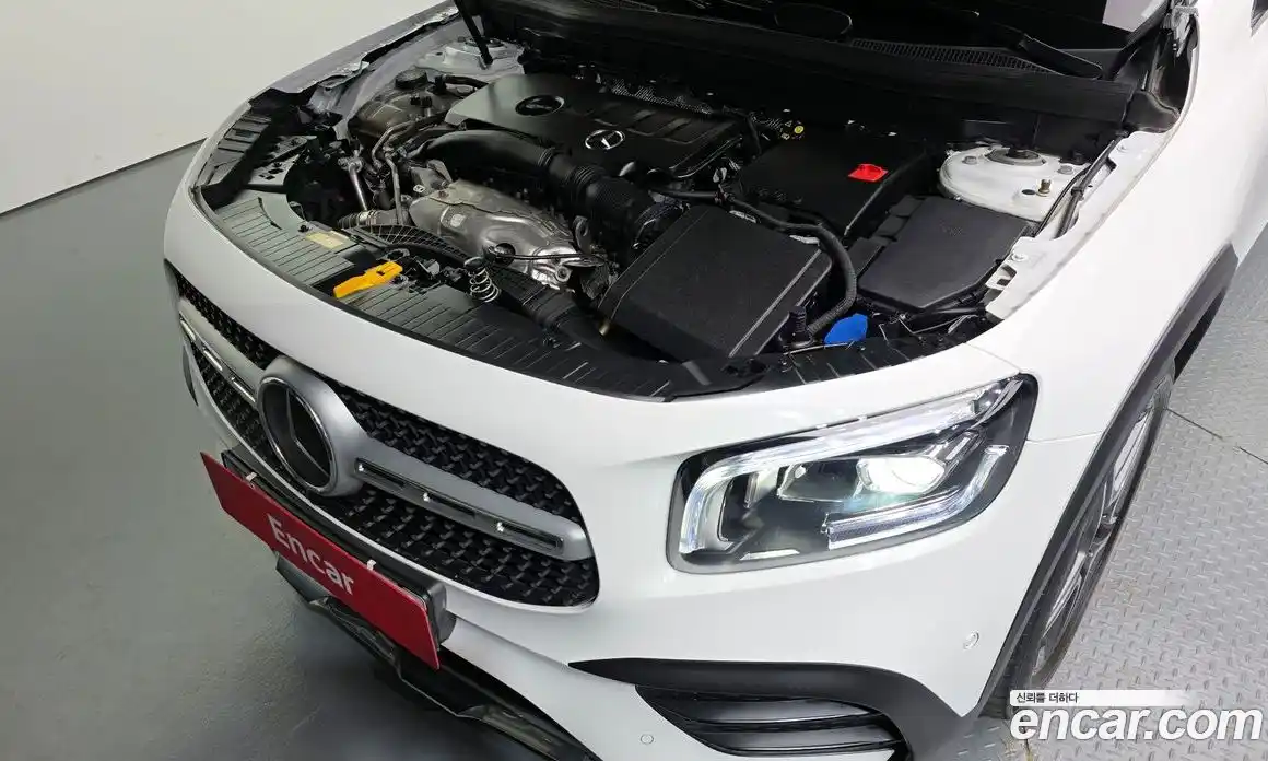 Mercedes-Benz GLB-Class 2023 2.0 гидро, фото 6