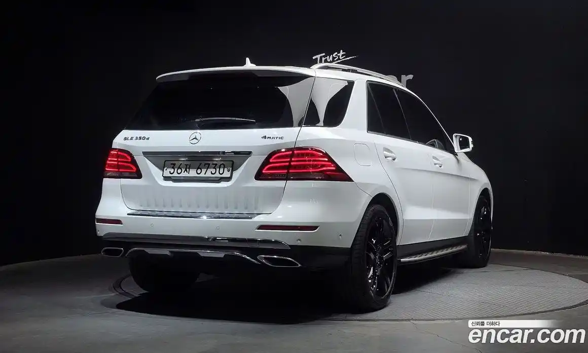 Mercedes-Benz GLE-Class 2018 3.0 гидро, фото 2
