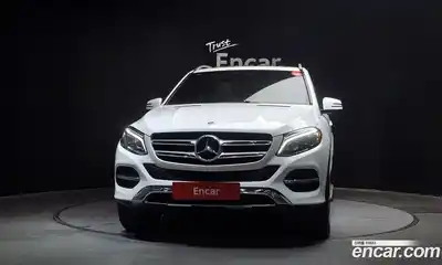 Mercedes-Benz GLE-Class 2018 3.0 гидро, миниатюра 3