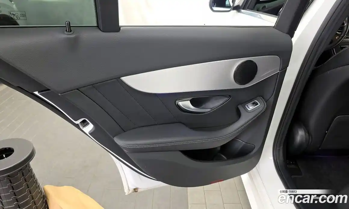 Mercedes-Benz C-Class 2021 2.0 гидро, фото 15