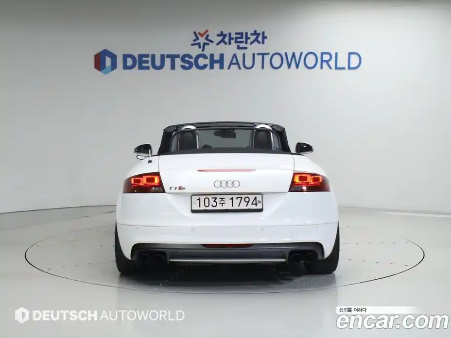 Audi TTS 2010 2.0 автомат (гидро), фото 4