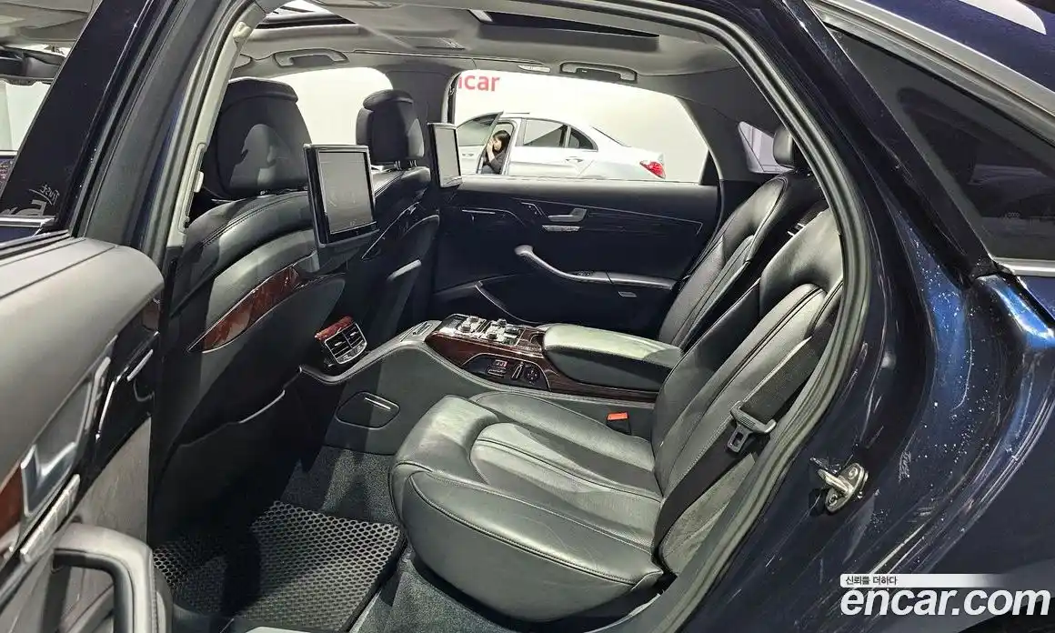 Audi A8 2011 4.2 автомат (гидро), фото 11