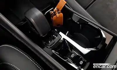 Volvo XC40 2025 2.0 автомат (гидро), миниатюра 12