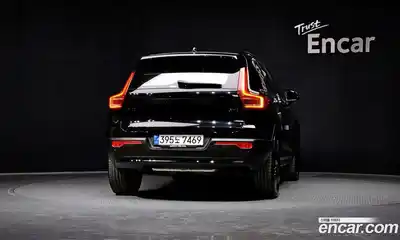 Volvo XC40 2025 2.0 автомат (гидро), миниатюра 4