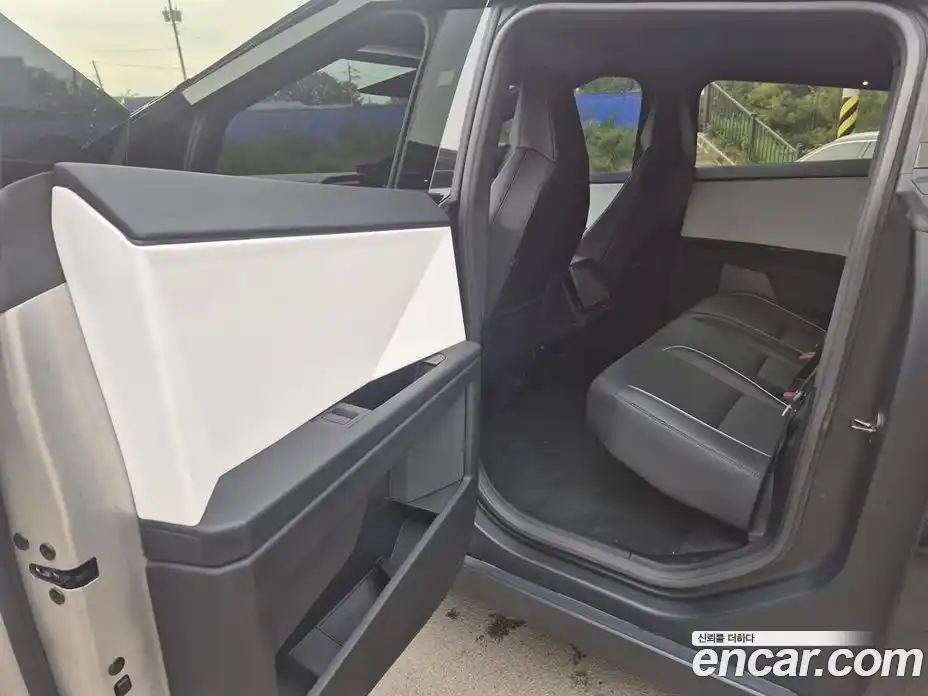 Tesla Cybertruck 2024 гидро, фото 10