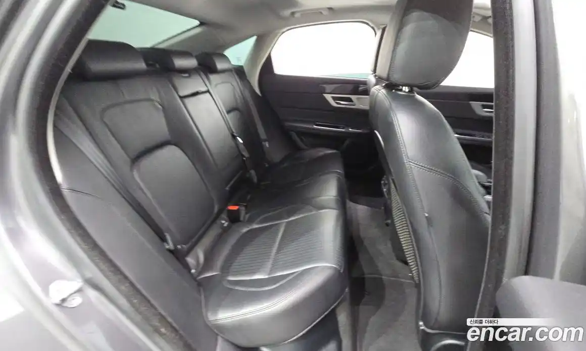 Jaguar XF 2016 2.0 гидро, фото 12