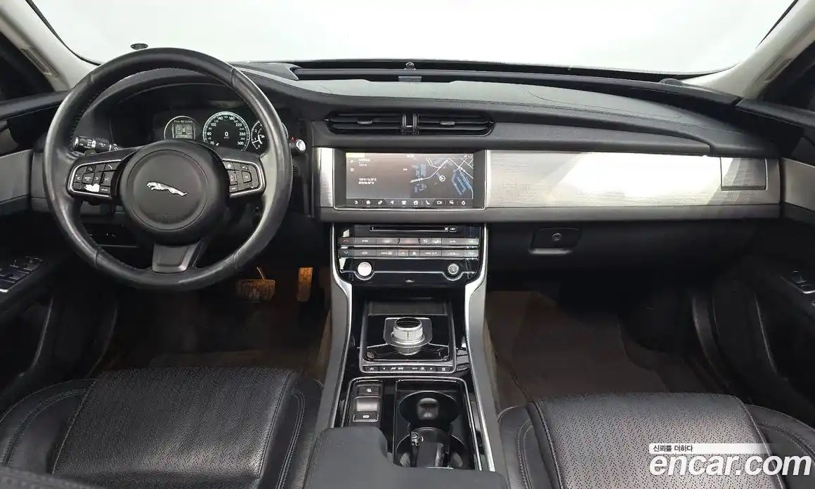 Jaguar XF 2016 2.0 гидро, фото 7