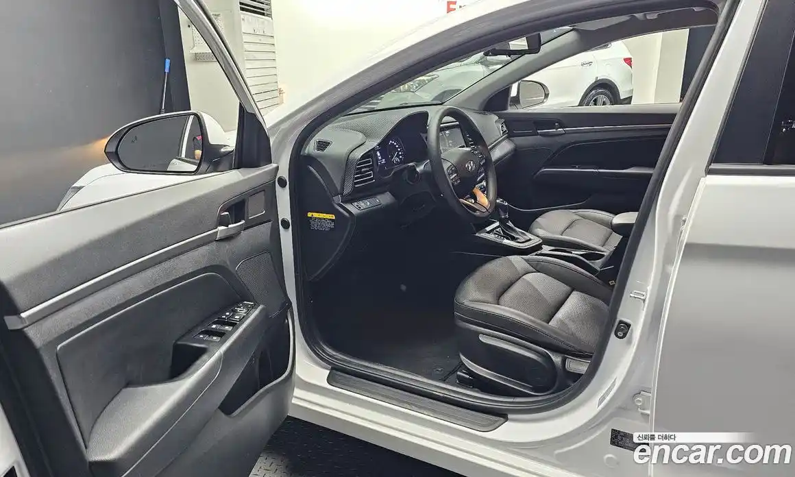 Hyundai Avante 2019 1.6 гидро, фото 13