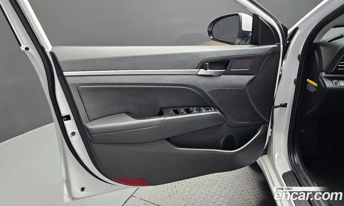 Hyundai Avante 2019 1.6 гидро, фото 14