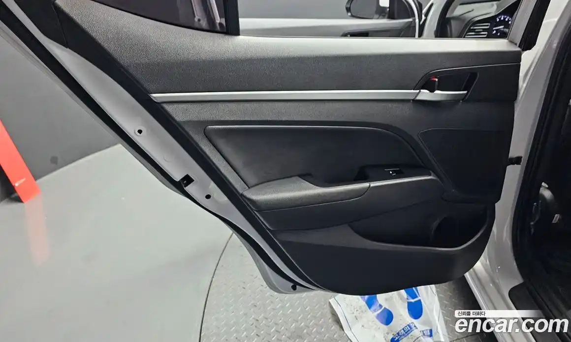 Hyundai Avante 2019 1.6 гидро, фото 15