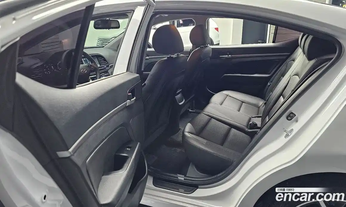 Hyundai Avante 2019 1.6 гидро, фото 16