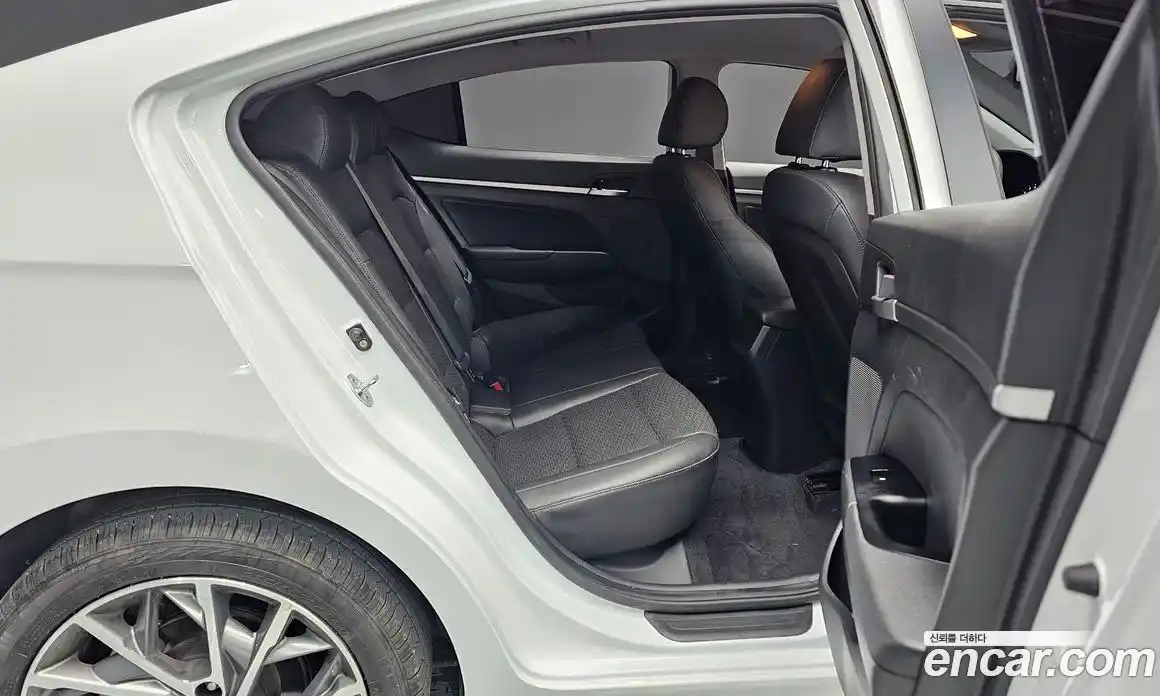 Hyundai Avante 2019 1.6 гидро, фото 18