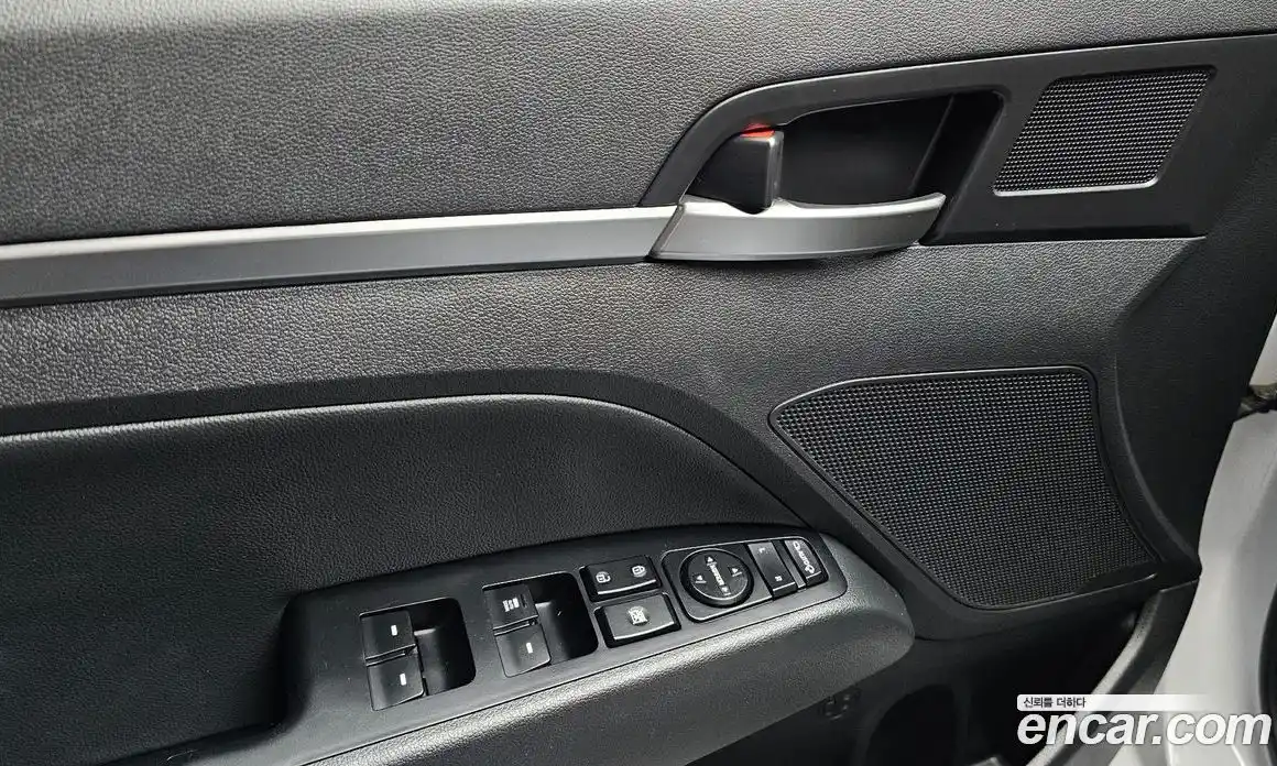 Hyundai Avante 2019 1.6 гидро, фото 22