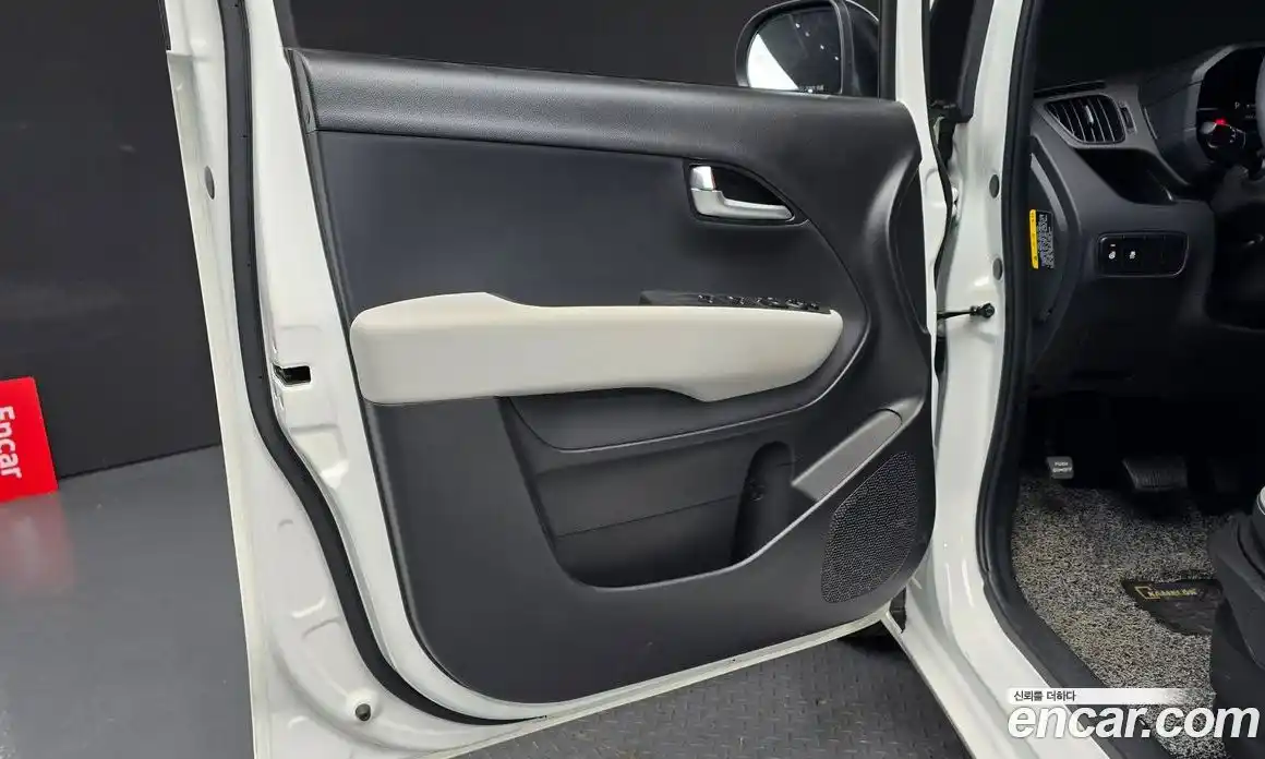 Kia Ray 2024 1.0 гидро, фото 13