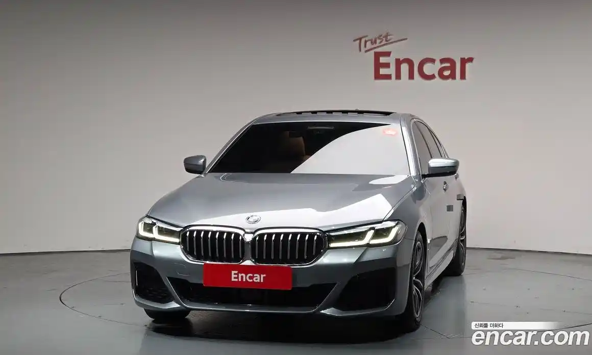BMW 5-Series 2023 2.0 гидро, фото 3