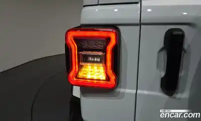 Jeep Wrangler 2020 2.0 автомат (гидро), миниатюра 9