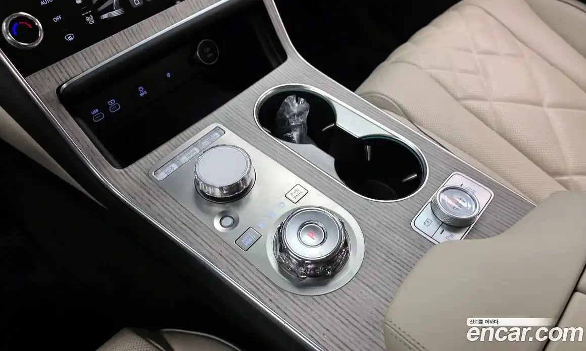 Genesis GV80 2024 3.5 автомат (гидро), фото 9
